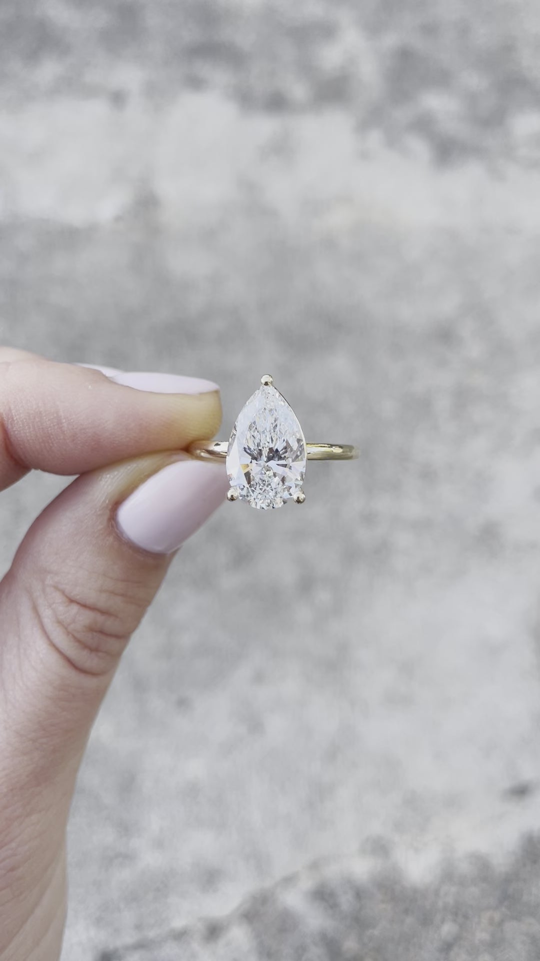 video of pear diamond engagement ring