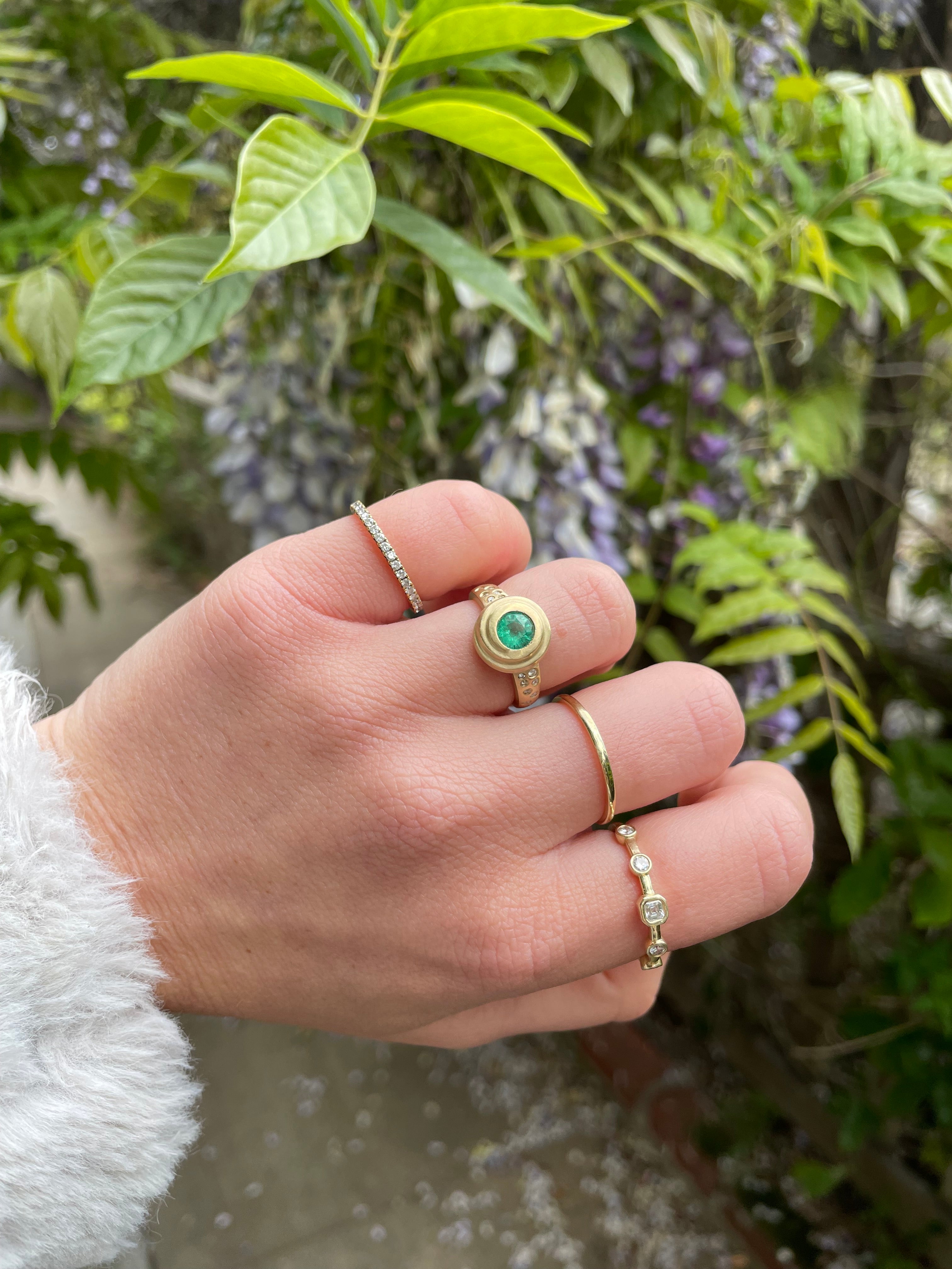 Emerald Swirl Ring