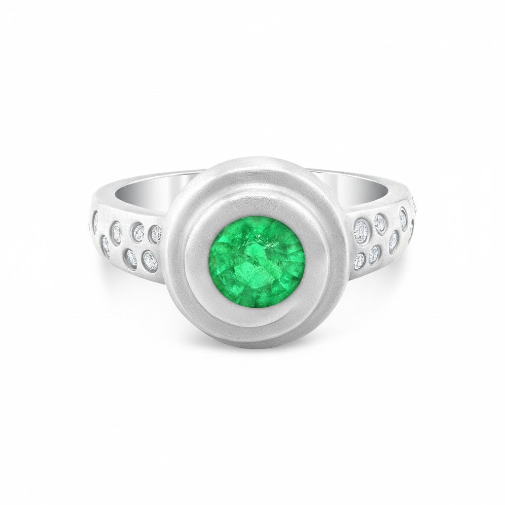 Emerald Swirl Ring