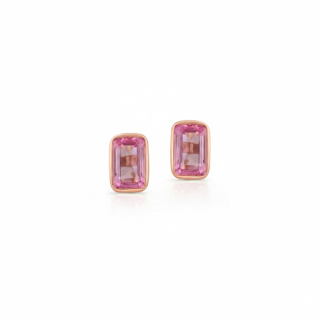 Coralie Studs