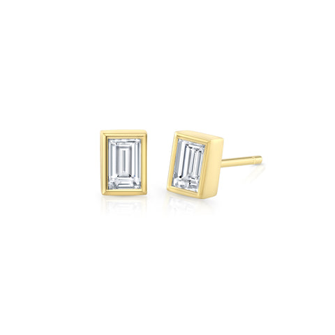 14ky gold baguette diamond stud earrings. Everyday fine jewelry. Shop now for a touch of luxury.